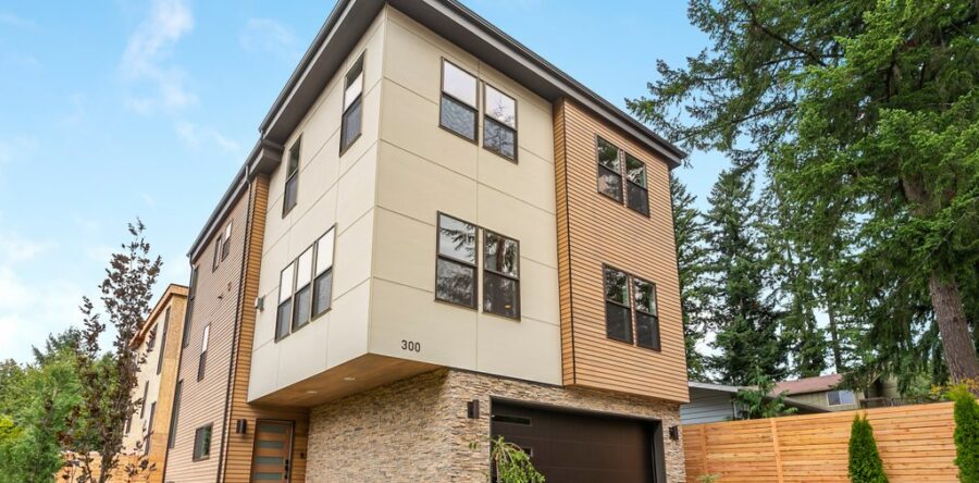 300 SE Darst Street Issaquah, WA 98027 – SOLD